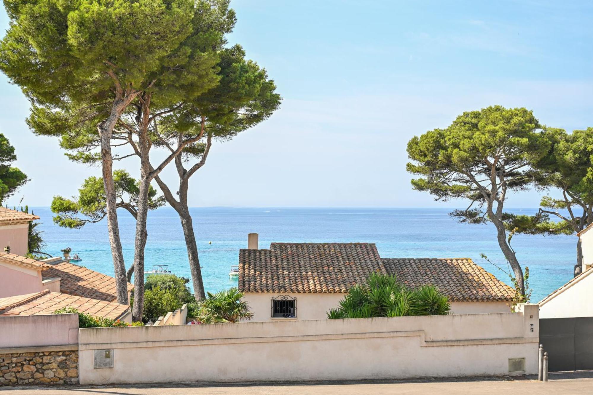 Hotel La Tuiliere Carry-le-Rouet Exterior photo